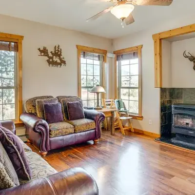 2 Mi to Frisco Slopes Cozy Retreat with Mtn Views!