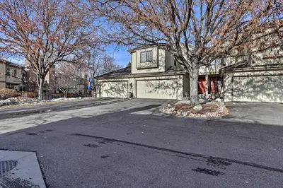 Gallery image of Sleek and Spacious Centennial Escape with Private Deck in Centennial