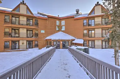 Gallery image of Scenic Buffalo Village Condo with View and Pool Access in Silverthorne