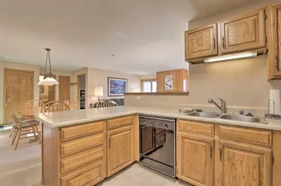 Gallery image of Scenic Buffalo Village Condo with View and Pool Access in Silverthorne