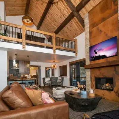 Blissful Mountain Getaway – Steps to Lake Estes