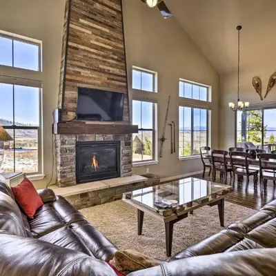 Ski-InandOut Granby Home with Gas Grill and Fire Pit!
