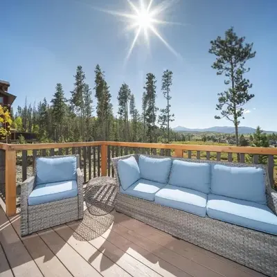 Cozens Pointe E 102 condo