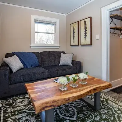 Cozy Carriage House - Walk to UNC + Free Bikes