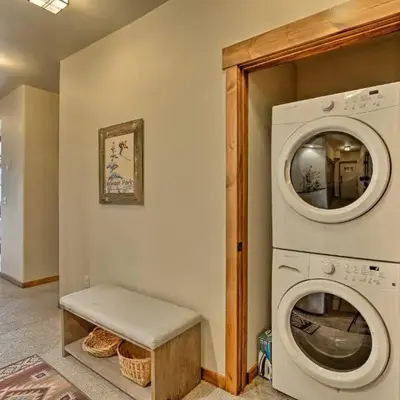 Fraser Condo with Views and Hot Tub Near Winter Park!