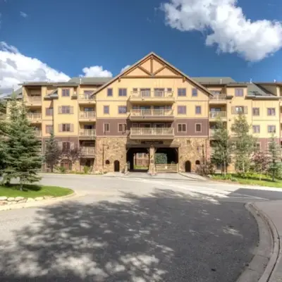 Red Hawk Lodge by Summit County Mountain Retreats