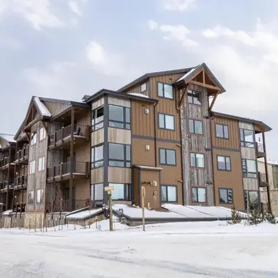 Sail Lofts by Summit County Mountain Retreats