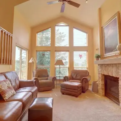 75 Corinthian 3Br 3Ba Spacious Layout