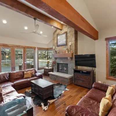 312 Shores Lane