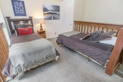 a bedroom with two beds in a room at Mountainside Snowview Condo : Cool Frisco Location in Frisco