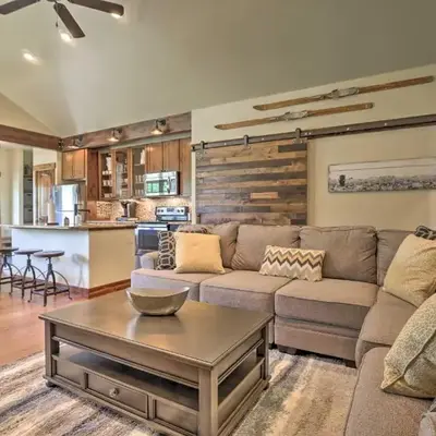 Walk to Main St and Marina Grand Lake Cabin!