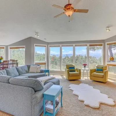 Mountain Views and Hot Tub Airy Forest Escape!