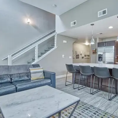 Modern Townhome near Old Town