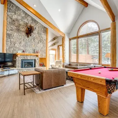 Luxury Keystone Cabin with Hot Tub