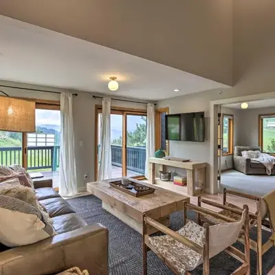 Evergreen Mountain Duplex with Trail Access!