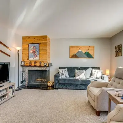 7 Mi to Ski Resort Dillon Condo with Mtn Views