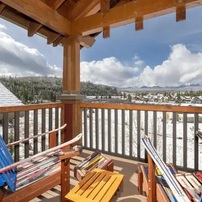 Cozens Pointe B-301 condo