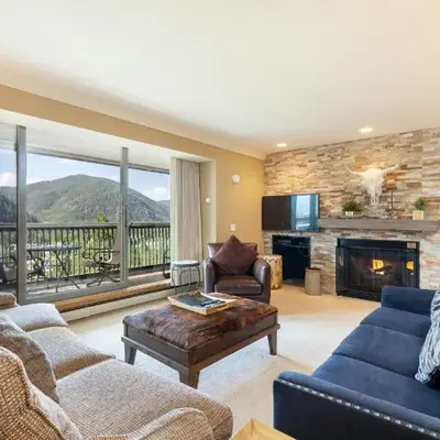 2534 Saints Johns condo