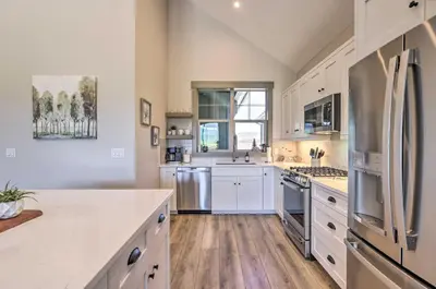 Gallery image of 3 Mi to Granby Ranch Townhome with Balcony and Views in Granby