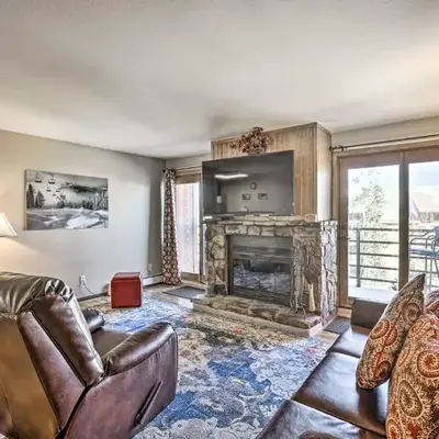 Condo with Balcony and Fireplace in Silverthorne!