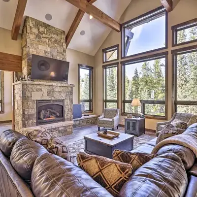 3 Fireplaces and Mtn View Luxe Home in Breckenridge