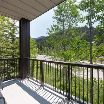 Excellent townhome style condo - Close to the Gondola - Fraser Crossing Founder Pointe condo