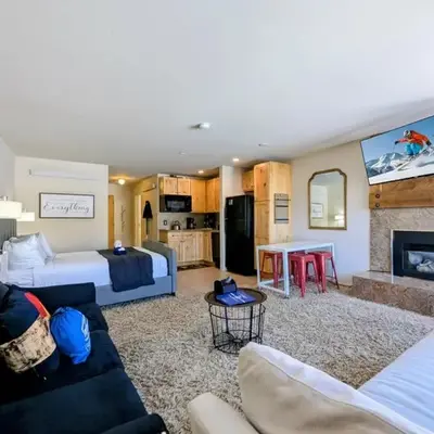 Edgewater 1436 by SummitCove Lodging
