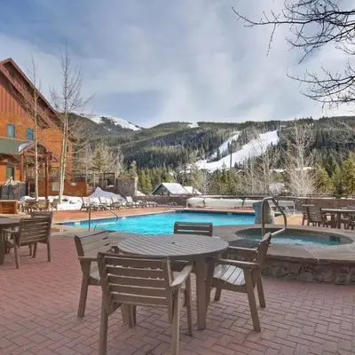 Dakota Lodge
