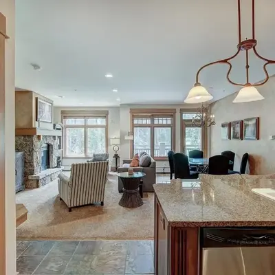 Luxurious 2 BR in River Run Village with Ski in ski out