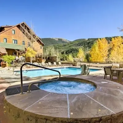1 Bedroom Mountain Condo In River Run Village With Expansive Mountain Views And Walking Distance To Ski Slopes