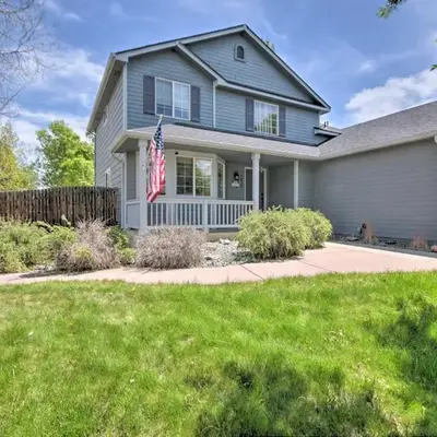 Convenient Longmont Home with Hot Tub and Sauna!