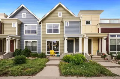 a row of houses in aatown neighborhood at Mid-century Mod Retreat near Old Town - Free Bikes in Fort Collins