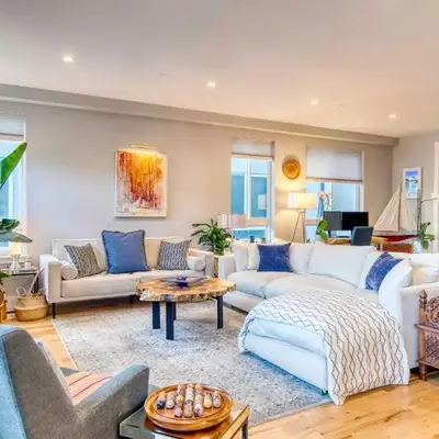 Walk to Empower Field Townhome with Hot Tub!