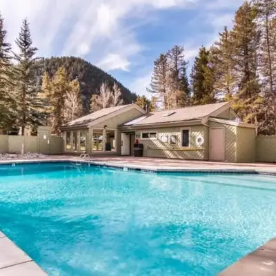 2 Bedroom Condo In Keystone - West Keystone