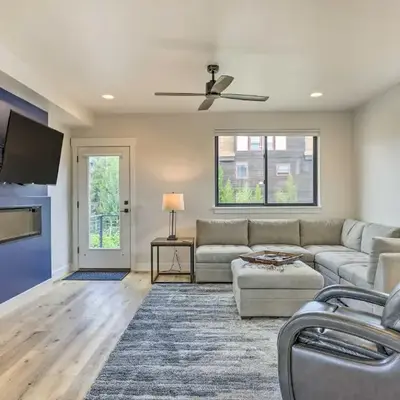 Sleek Fraser Townhome Less Than 8 Mi to Winter Park!