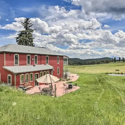 Mtn View and Group Ready Conifer Home on 100 Acres!