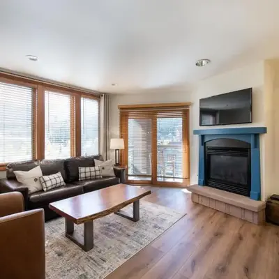 Zephyr Mountain Lodge Premium-Rated 2416
