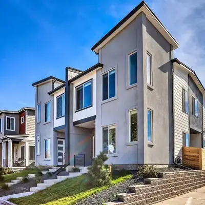 6 Mi to Dtwn Denver Townhome with Patio!