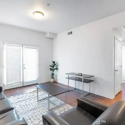 Relaxing 3BR Apartment With Pool & Wifi