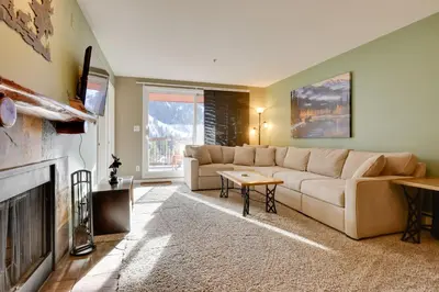 Gallery image of Walk to Ski Lifts Keystone Condo with Deck and Grill! in Keystone