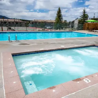 Meadow Ridge Court 8 Unit 6