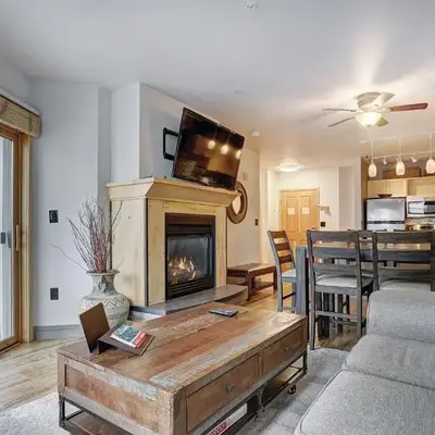 Premier Silver Mill 8229 - 2Br-Walk to Slopes! Kids Ski Free! condo