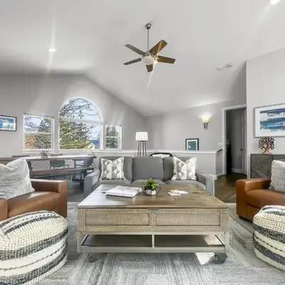 928A Lakepoint Circle 3Br 2