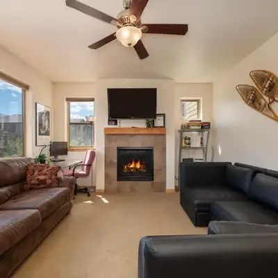 Trailhead Lodges 821