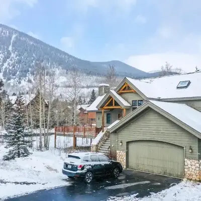 Windflower Retreat: Beautiful Dog Friendly Home