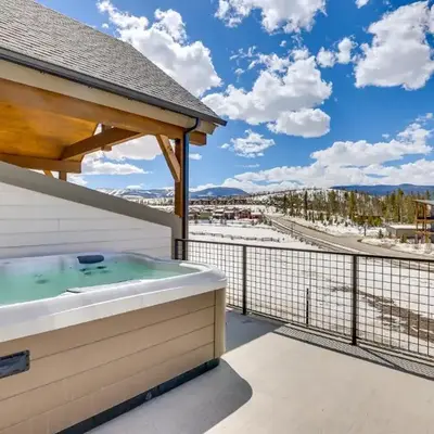 Modern Fraser Townhome with Private Hot Tub and Decks!